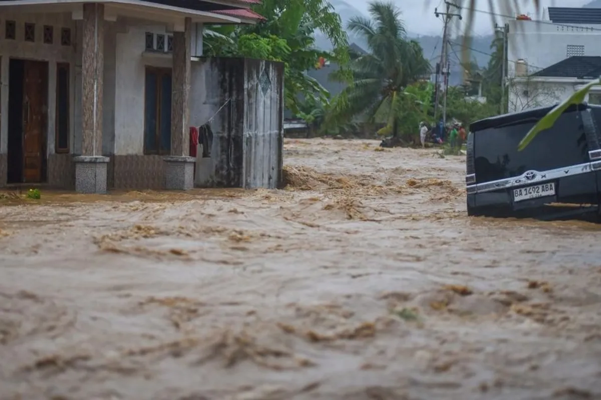 Banjir bandang di Padang, Sabtu 10/10/2026
