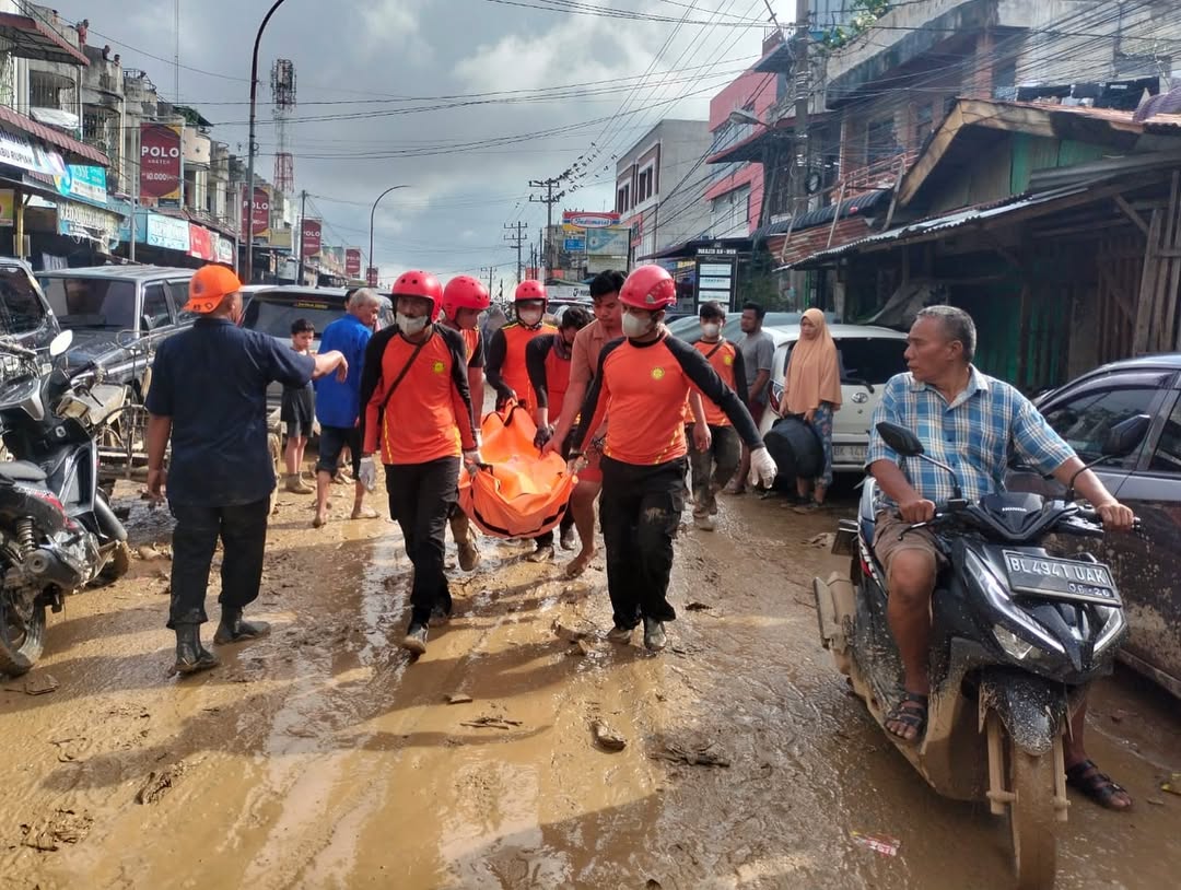 Bencana Sumatera Tewaskan 962 Orang, Pemerintah Fokus Pulihkan Daerah