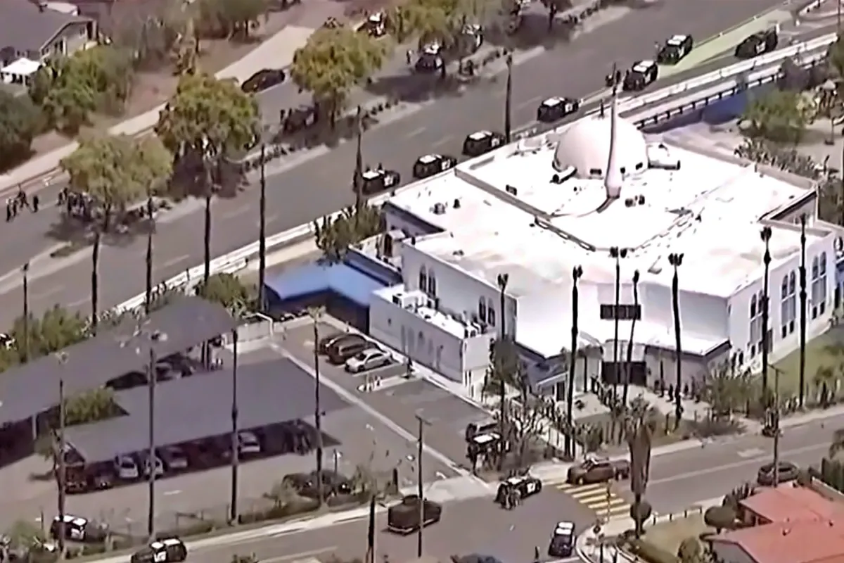 Keteguhan Iman di San Diego: Ironi Kunjungan Antaragama dan Pesan Damai Masjid