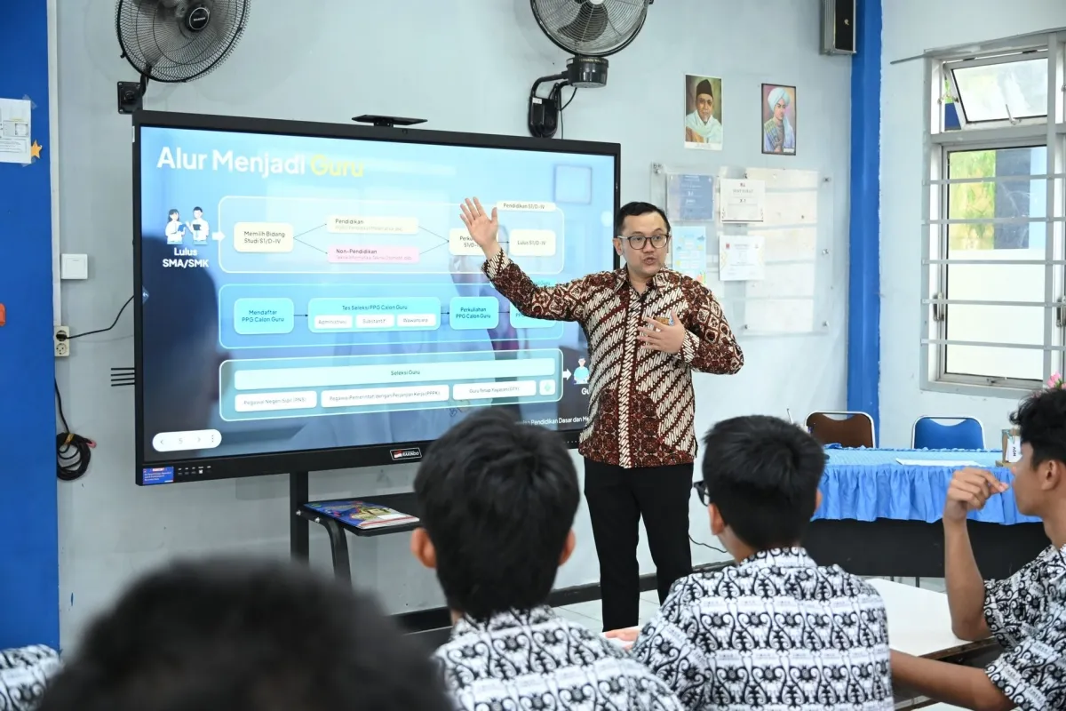 Mendikdasmen Jamin Kepastian Tugas Guru Non-ASN Hingga Akhir 2026