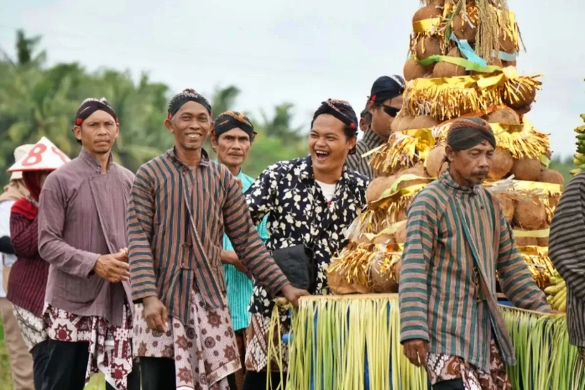 Salah satu festival budaya yang sering di laksanakan oleh suku Jawa