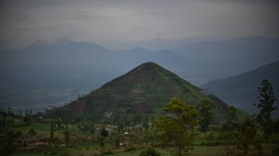Gunung Padang dan Upaya Indonesia Membaca Ulang Jejak Peradaban