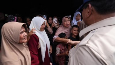 Prabowo Tegaskan Penghapusan Utang KUR dan Pemulihan Sawah Petani Aceh