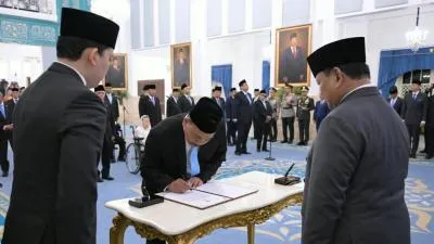 Syahganda Nainggolan Resmi Jadi Kepala Bakom, Fadli Tri Hartono Wakil