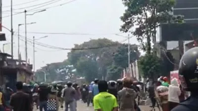 Tawuran Manggarai Berujung Warung Dibakar, Enam Orang Diamankan